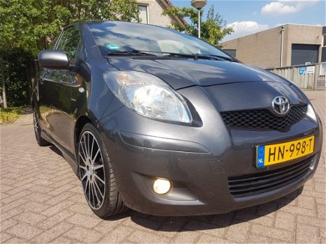 Toyota Yaris - 1.3 VVTi Comfort ZEER SPORTIEVE GOEDLOPEND YARIS - 1