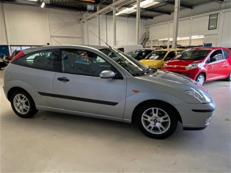 Ford Focus - 1.6-16V Futura 2004 nwe.apk 138000km 2495 eu - 1