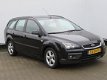 Ford Focus Wagon - 1.8 TDCI Futura - 1 - Thumbnail