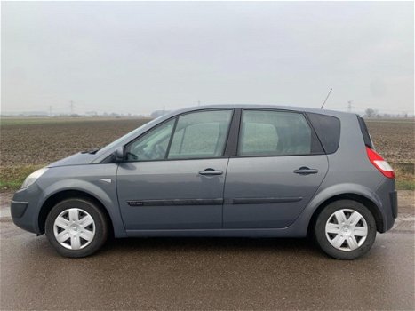 Renault Scénic - 1.6 16v / clima met 170.000km - 1