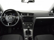 Volkswagen Golf - 1.0 TSI Trendline 86PK Navi | DAB | Alarm | APP-Connect