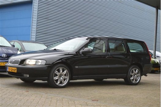 Volvo V70 - 2.4 T AWD Gtr. C.L. Leder/Navi/Clima/NapDealer OHMooi - 1