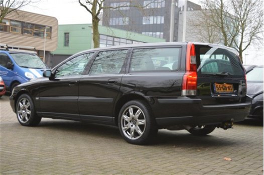 Volvo V70 - 2.4 T AWD Gtr. C.L. Leder/Navi/Clima/NapDealer OHMooi - 1