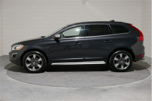 Volvo XC60 - 2.4 D5 AWD R-Design, Automaat, De mooiste, Topper .. Fantastische auto - 1