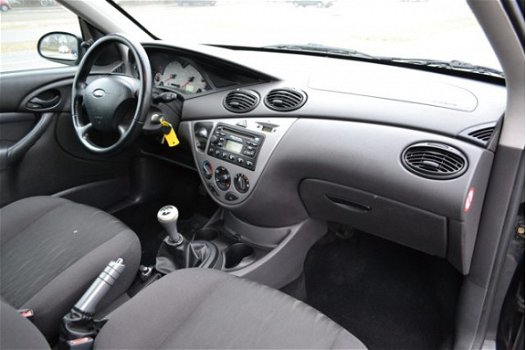 Ford Focus - 1.6-16V Trend AIRCO / NIEUWE APK - 1