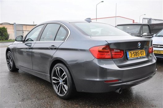 BMW 3-serie - 316i High Executive SPORT, AUT, GROOT NAV, CLIMA, N.A.P - 1