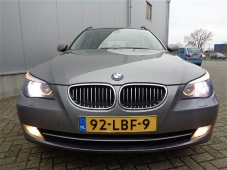 BMW 5-serie Touring - 525i Executive 218PK Clima Pano-Dak Cruise Trekhaak LMV - 1