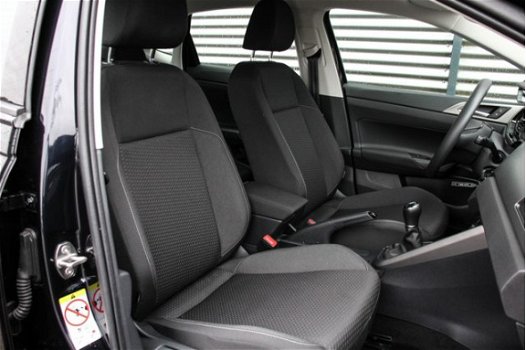 Volkswagen Polo - Comfortline 1.0 TSI 95pk Navigatie Adaptive cruise control Parkeersensoren Climatr - 1