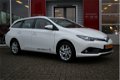 Toyota Auris Touring Sports - 1.2T Energy - 1 - Thumbnail