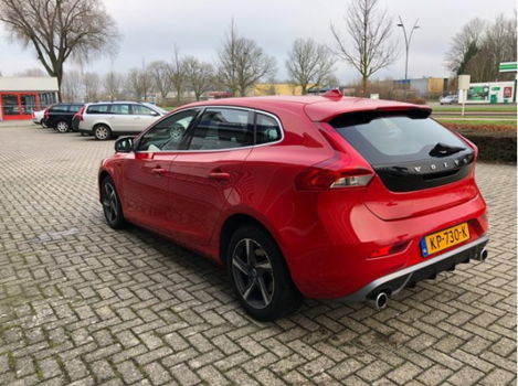 Volvo V40 - 2.0 D2 R-Design Geartronic | Standkachel | Leder| Full Led - 1