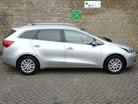 Kia Cee'd - 1.6i BusinessLine | Automaat | Navi | Climate en Cruise control | Bluetooth | 1e Eigenaa - 1