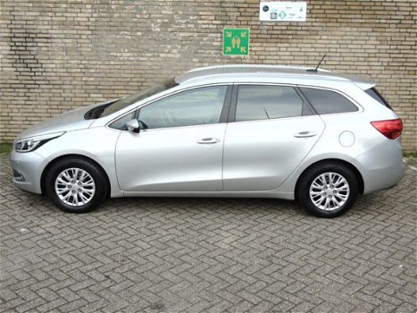 Kia Cee'd - 1.6i BusinessLine | Automaat | Navi | Climate en Cruise control | Bluetooth | 1e Eigenaa - 1