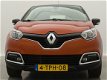 Renault Captur - TCe 90 Dynamique // Navigatiesysteem / 17 Inch LM Velgen / Parkeersensoren en Camer - 1 - Thumbnail