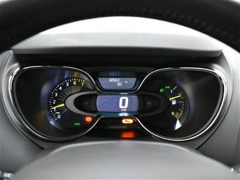 Renault Captur - TCe 90 Dynamique // Navigatiesysteem / 17 Inch LM Velgen / Parkeersensoren en Camer - 1