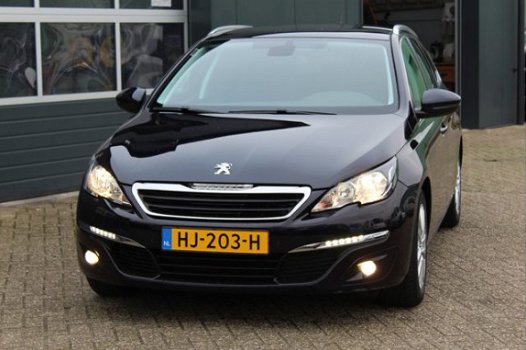 Peugeot 308 SW - 1.6 BlueHDI Blue Executive Pack (120pk) Pano-Dak/ Navi/ Clima/ Cruise/ Elek. pakket - 1