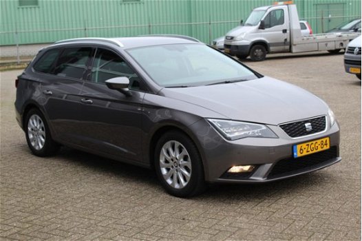 Seat Leon ST - 1.6 TDI Ecomotive Sport (111pk) LED V+A/ Half-Leder Alcantara/ Navi/ Clima/ Cruise/ E - 1