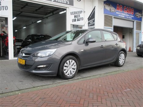 Opel Astra - 1.6 Edition 5 Deurs Airco - 1