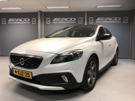 Volvo V40 Cross Country - 1.6 D2 Summum - 1