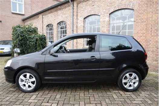 Volkswagen Polo - 1.4-16V Comfortline Black edition 2009 126.196 KM Airco Cruise - 1