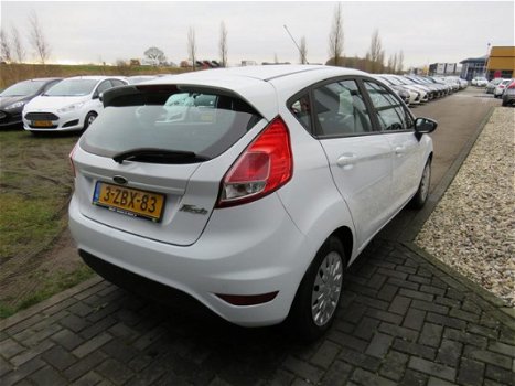 Ford Fiesta - 1.6 TDCi Style Navi Airco PDC Bluetooth - 1