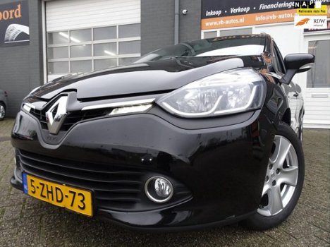 Renault Clio Estate - 1.5 dCi ECO Expression met navigatie en led verlichting en multimediascherm - 1