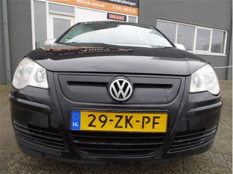 Volkswagen Polo - 1.4 TDI Comfortline BlueMotion van 2de Eigenaar 5 drs en airco en carkit - 1