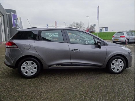 Renault Clio Estate - 1.5 dCi ECO Expression van 1ste Eigenaar met led en navigatie en carkit en air - 1