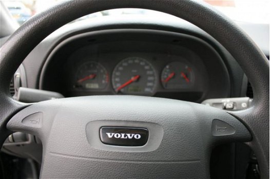 Volvo V40 - 1.8 LUXURY AIRCO EN CRUISE CONTROL - 1