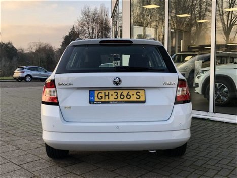 Skoda Fabia Combi - 1.2 TSI First Edition Ambition DAB+, Parkeersensoren achter, Bluetooth, LM-velge - 1