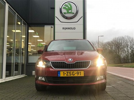 Skoda Fabia - 1.2 TSI First Edition Ambition DAB+ , Climate control, PDC achter, Cruise control, en - 1