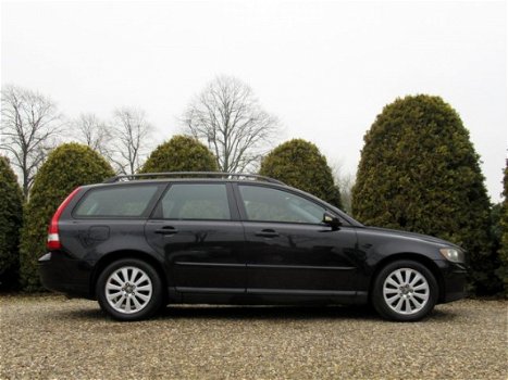 Volvo V50 - 2.4i 170pk / Ecc / Cruise Control / Youngtimer - 1