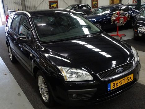 Ford Focus Wagon - 1.6-16V Ghia 1e Eigenaar, Airco, Lederen Interieur, Xenon, Cruise Control - 1