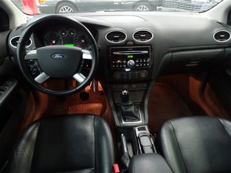 Ford Focus Wagon - 1.6-16V Ghia 1e Eigenaar, Airco, Lederen Interieur, Xenon, Cruise Control - 1