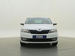 Skoda Rapid Spaceback - 1.2 TSI Greentech Edition 66 kW / 90 pk / Navigatie / Stoelverwarming / Park