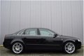 Audi A4 - 2.0 TDI 140pk ECC, 18 Inch LMV, Trekhaak, Navigatie - 1 - Thumbnail