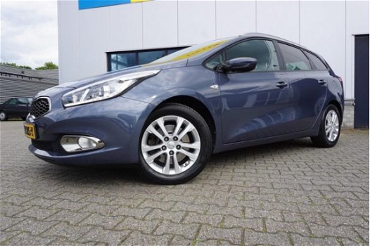 Kia Cee'd - 1.6 GDI DYNAMIC LINE NAV CRUISE CAMERA - 1