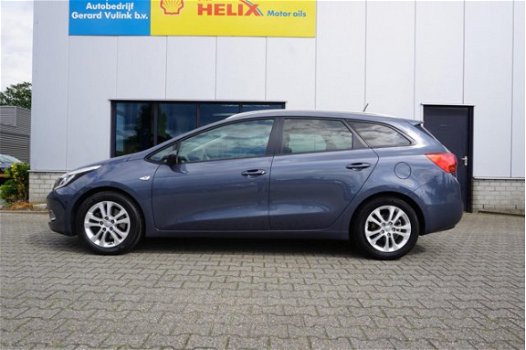 Kia Cee'd - 1.6 GDI DYNAMIC LINE NAV CRUISE CAMERA - 1