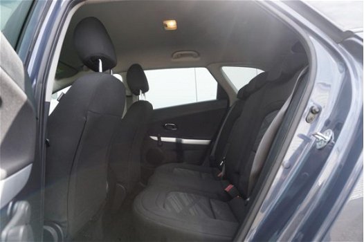 Kia Cee'd - 1.6 GDI DYNAMIC LINE NAV CRUISE CAMERA - 1