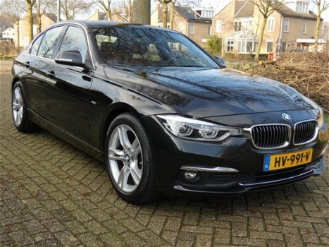 BMW 3-serie - 320d EDE Luxury dealer onderhouden leer navigatie automaat - 1