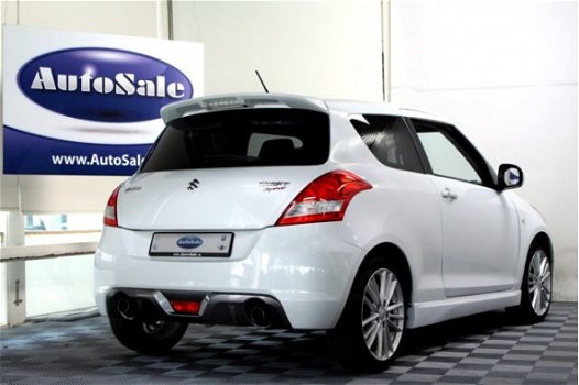 Suzuki Swift - 1.6 Sport 136pk XENON KEYLESS CRUISE BLUETH STOELVERW. '12 - 1