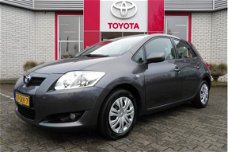 Toyota Auris - 1.6-16V Sol Airco, Parkeersensoren achter & Trekhaak (1300kg)