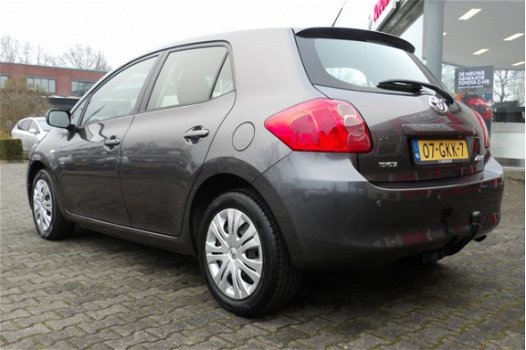 Toyota Auris - 1.6-16V Sol Airco, Parkeersensoren achter & Trekhaak (1300kg) - 1