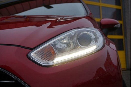 Ford Fiesta - 1.5 TDCi Titanium Lease BJ2015 LED | PDC | Navi | ECC - 1