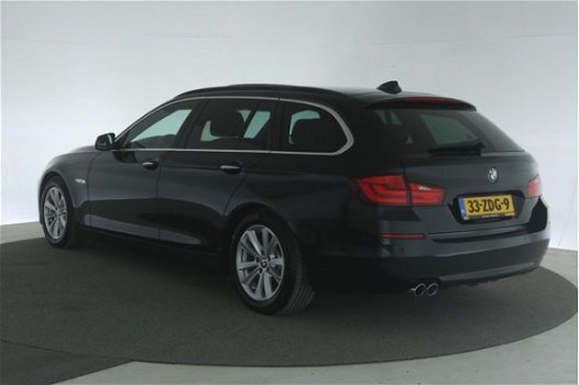 BMW 5-serie Touring - 520d High Exe AUT. [ Panorama Leder Xenon Hud ] - 1