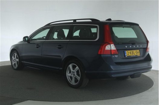 Volvo V70 - T4 Nordic Aut. [ Navi Leder Xenon Trekhaak ] - 1