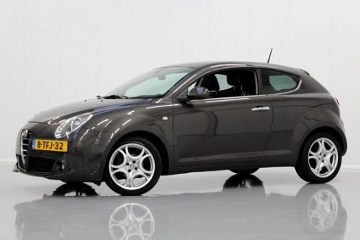 Alfa Romeo MiTo - 0.9 TwinAir Distinctive 105PK, NAVI | CLIMA | CRUISE | LEER | PDC V+A - 1