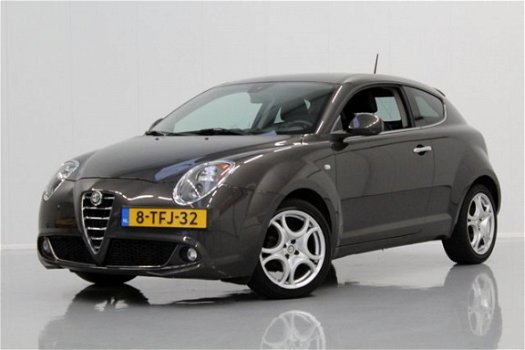 Alfa Romeo MiTo - 0.9 TwinAir Distinctive 105PK, NAVI | CLIMA | CRUISE | LEER | PDC V+A - 1