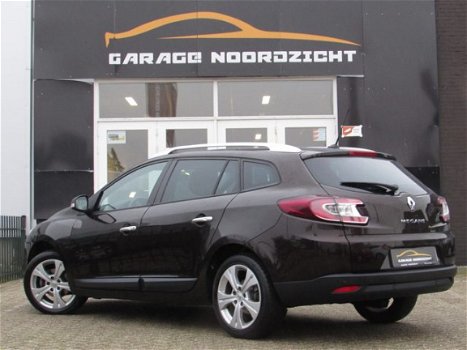 Renault Mégane - 1.6 110pk Dynamique NAVIGATIE|CRUISE CONTROL|AIRCO|GETINT GLAS|PDC ACHTER|LM-VELGEN - 1