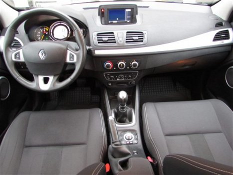 Renault Mégane - 1.6 110pk Dynamique NAVIGATIE|CRUISE CONTROL|AIRCO|GETINT GLAS|PDC ACHTER|LM-VELGEN - 1