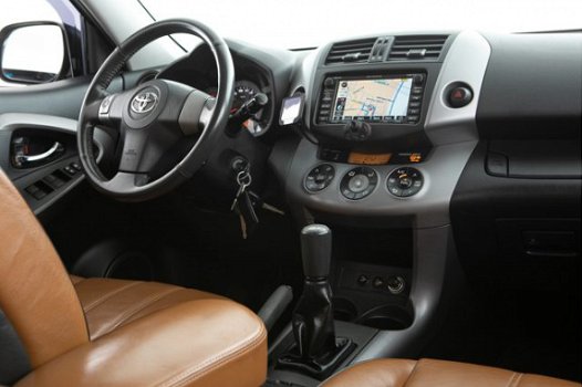 Toyota RAV4 - 2.0 VVTi X-Style leder Navigatie Trekhaak Rijklaar - 1